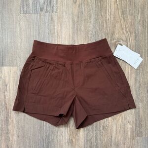 Athleta Trekkie North Short, New With Tags